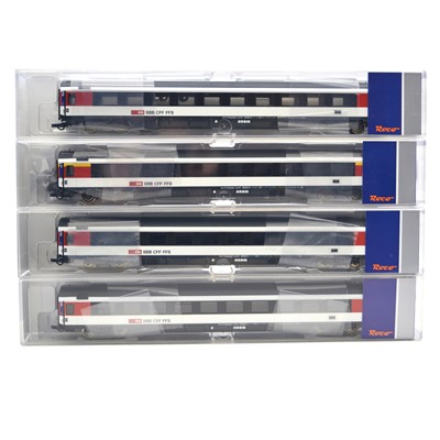 Lot 193 - Four Roco HO gauge model railways passenger coaches