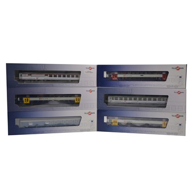 Lot 232 - Six Tillig Bahn HO gauge model railway passenger coaches