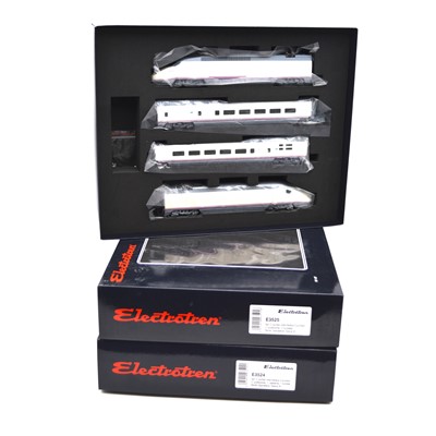 Lot 312 - Electrotren HO gauge model railway Euromed Renfe Operadora Ep VI, ref E3522, E3525; E3524