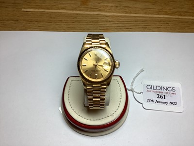 Lot 261 - Rolex - a lady's Oyster Perpetual Datejust, 18 carat gold.