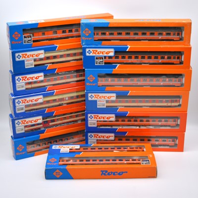 Lot 356 - Fourteen Roco HO gauge model railway passenger coaches