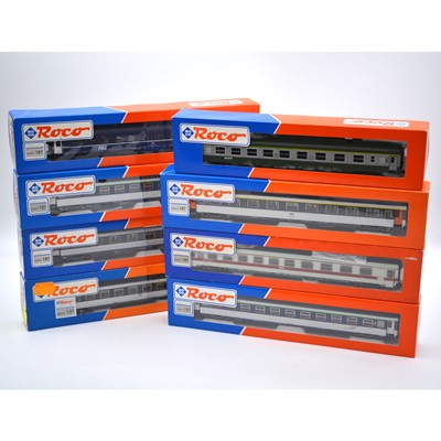 Lot 357 - Eight Roco HO gauge model railway passenger coaches