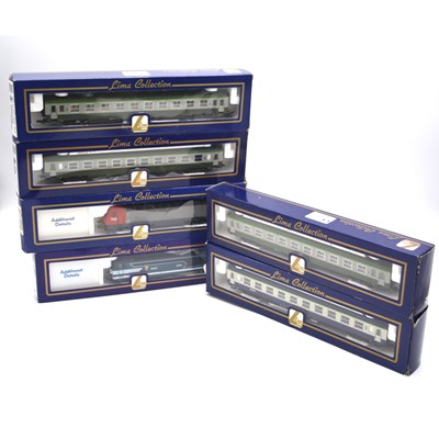 Lot 368 - Lima HO gauge model railways, a selection including two locomotives ref L208038 and 208278