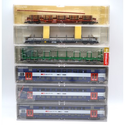 Lot 398 - Fleischmann HO gauge model railways, coaches and log wagons.