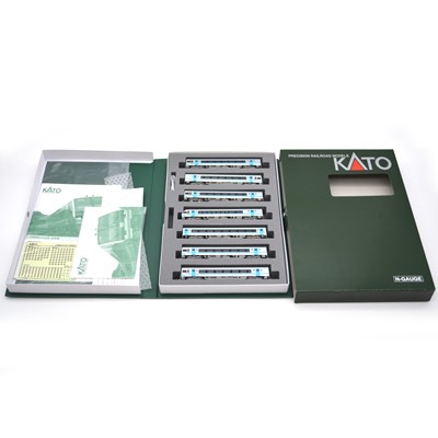Lot 685 - Kato N gauge model railway 7-car set, ref 10-1504 JR Shikoku 2000 series