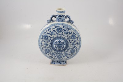 Lot 12 - Chinese porcelain moon flask
