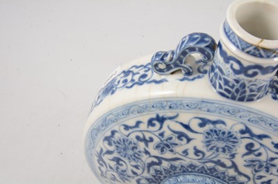 Lot 12 - Chinese porcelain moon flask