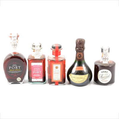Lot 173 - Assorted port sample bottle gift sets and miniatures of global spirits, liqueurs, and beers