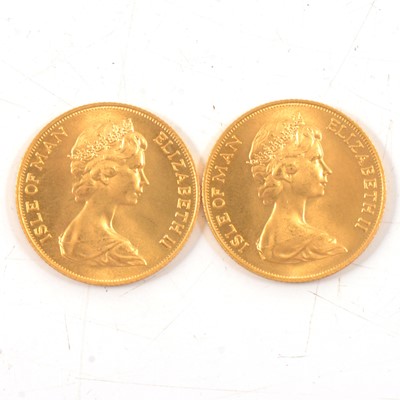 Lot 104 - Two Gold Isle of Man Full Sovereigns Elizabeth II 1973.
