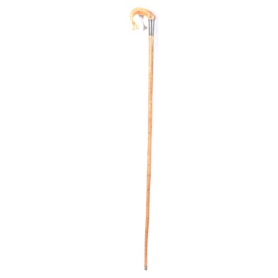 Lot 130 - Walking stick, the handle carved as a salmon