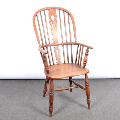 Lot 195 - Victorian elm and ash Windsor chair