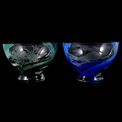 Lot 36 - Pair of Caithness pedestal bowls