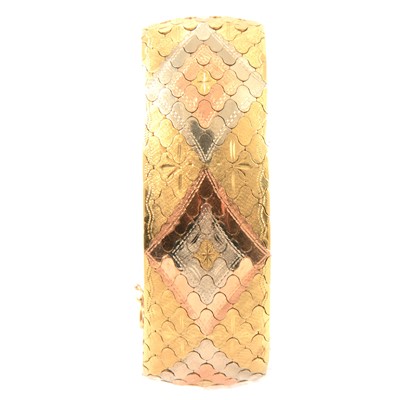 Lot 165 - A 585 multi colour cuff bracelet.