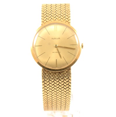 Lot 305 - Nava - a gentleman's yellow metal bracelet watch.