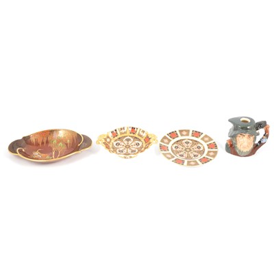 Lot 19 - Small collection of decorative china