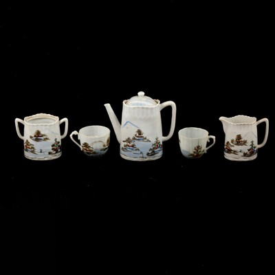 Lot 47 - Decorative ceramics