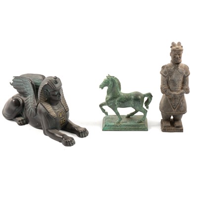 Lot 166 - Collection of modern figures and carvings