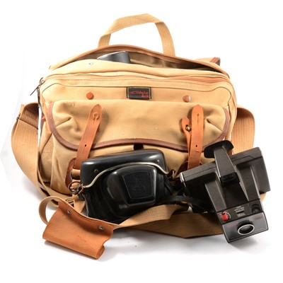 Lot 123 - Praktica B200 SLR film camera, with lenses etc