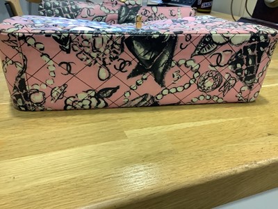 Lot 433 - Chanel - a Limited Edition "Coco" handbag.