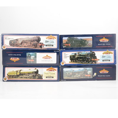 Lot 88 - Six Bachmann OO gauge model railway locomotives including ref 31-102 BR class 4 4-6-0