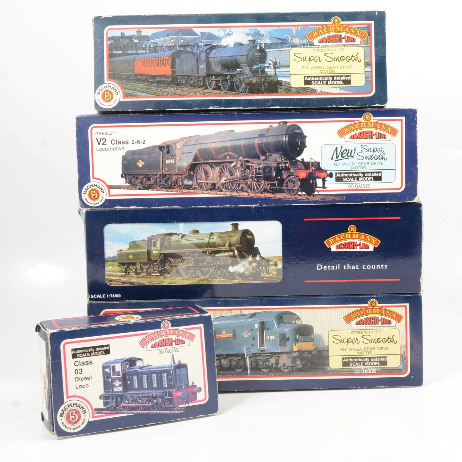 Lot 77 - Five Bachmann OO gauge model railway locomotives including 31-076 class 46 peak diesel