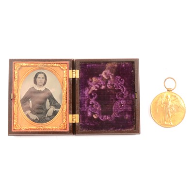 Lot 355 - A bakelite case with Victorian photograph and a WW1 Victory medal.