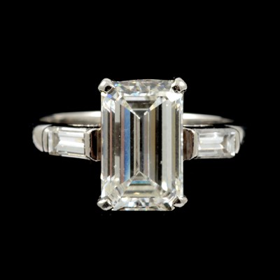 Lot 15 - A diamond solitaire ring, emerald step cut stone, 2.62 carats.