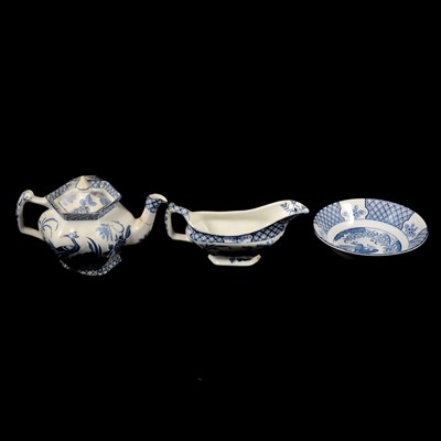 Lot 48 - A large quantity of Woods "Yuan", tea/dinnerware