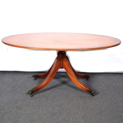 Lot 536 - Modern yew coffee table