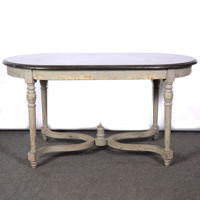 Lot 564 - French dining table