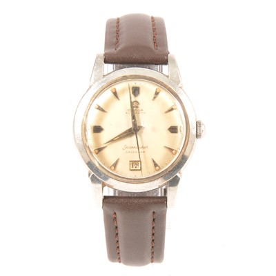 Lot 401 - Omega - a gentleman's  Automatic Seamaster Calendar wristwatch.