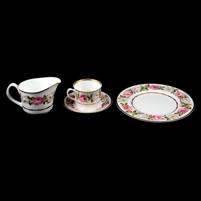 Lot 33 - Royal Worcester Royal Garden pattern part dinner and teaset.