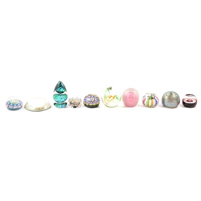 Lot 51 - Ten glass paperweights.
