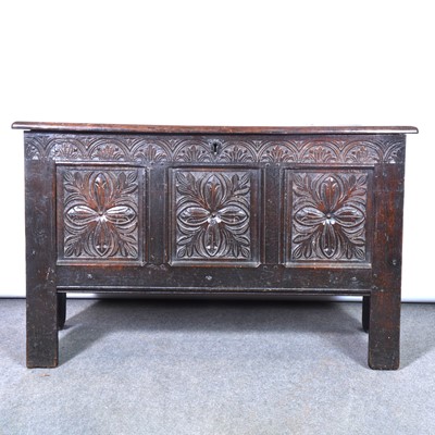 Lot 224 - Joined oak coffer