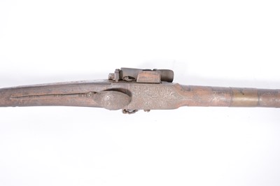 Lot 15 - Arab flintlock gun