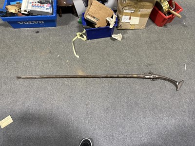 Lot 15 - Arab flintlock gun