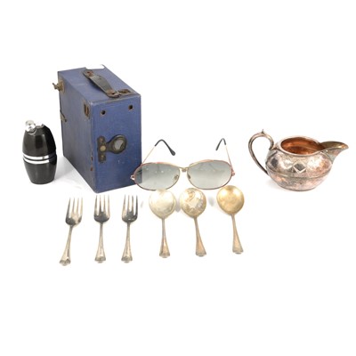 Lot 251A - A tray of vintage cigarette lighters, travel alarm clocks, spectacles, playing card design note pad holder.