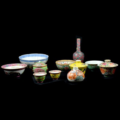 Lot 57 - Small collection of Chinese polychrome porcelain