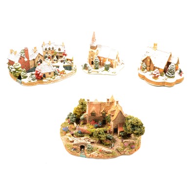 Lot 29 - Four Lilliput Lane models