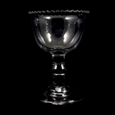 Lot 8 - A sweetmeat glass