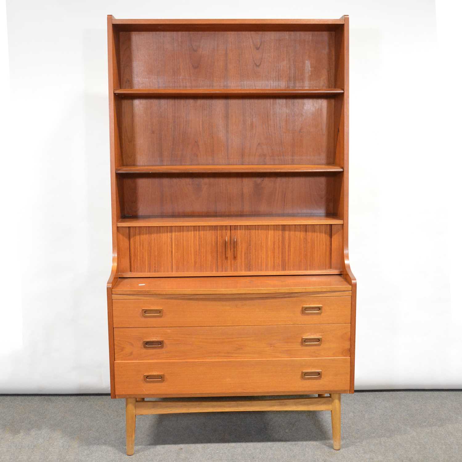 Lot 553 - Danish teak bookcase, BM Mobler