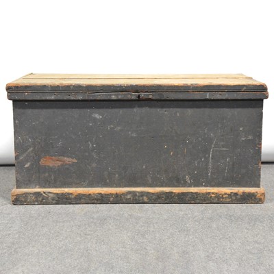 Lot 442 - Old pine tool chest