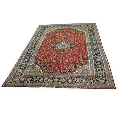 Lot 482 - Large Tabriz carpet