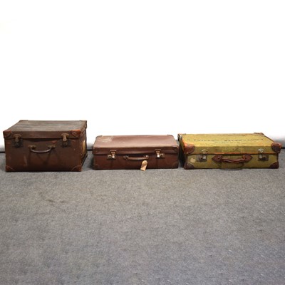 Lot 446 - Collection of vintage luggage
