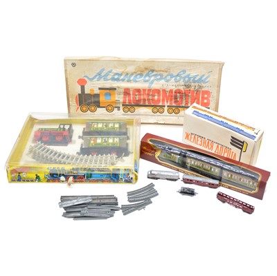 Lot 450 - Collection of toy railway, including Lone Star
