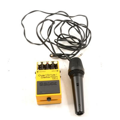 Lot 259 - Boss OS-2 pedal, Lewitt microphone, other guitar accessories.