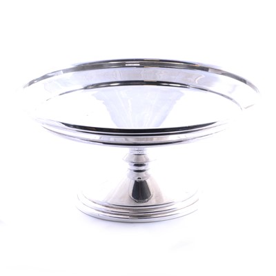Lot 222 - Silver pedestal bowl, Davies & Powers, Birmingham 1942
