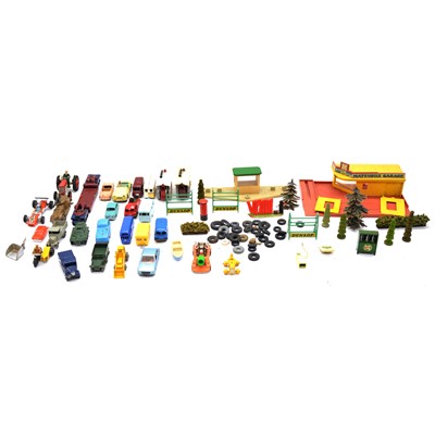 Lot 15 - A tray of loose die-cast model vehicles