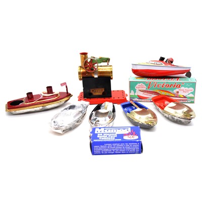 Lot 213 - Mamod live steam engine, with fuel and six tea-light boats