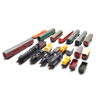 Lot 349 - Twenty-one Tri-ang OO gauge locomotives, coaches and freight cars